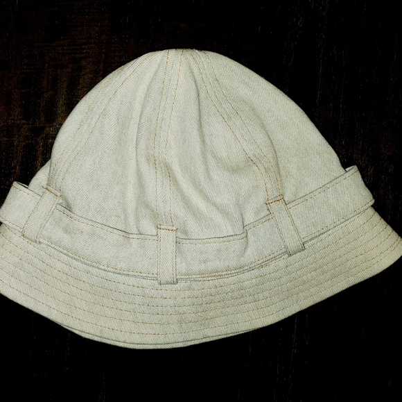 armani exchange bucket hat